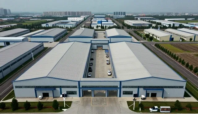 铝合金节能门在现代建筑中的选型趋势与应用价值